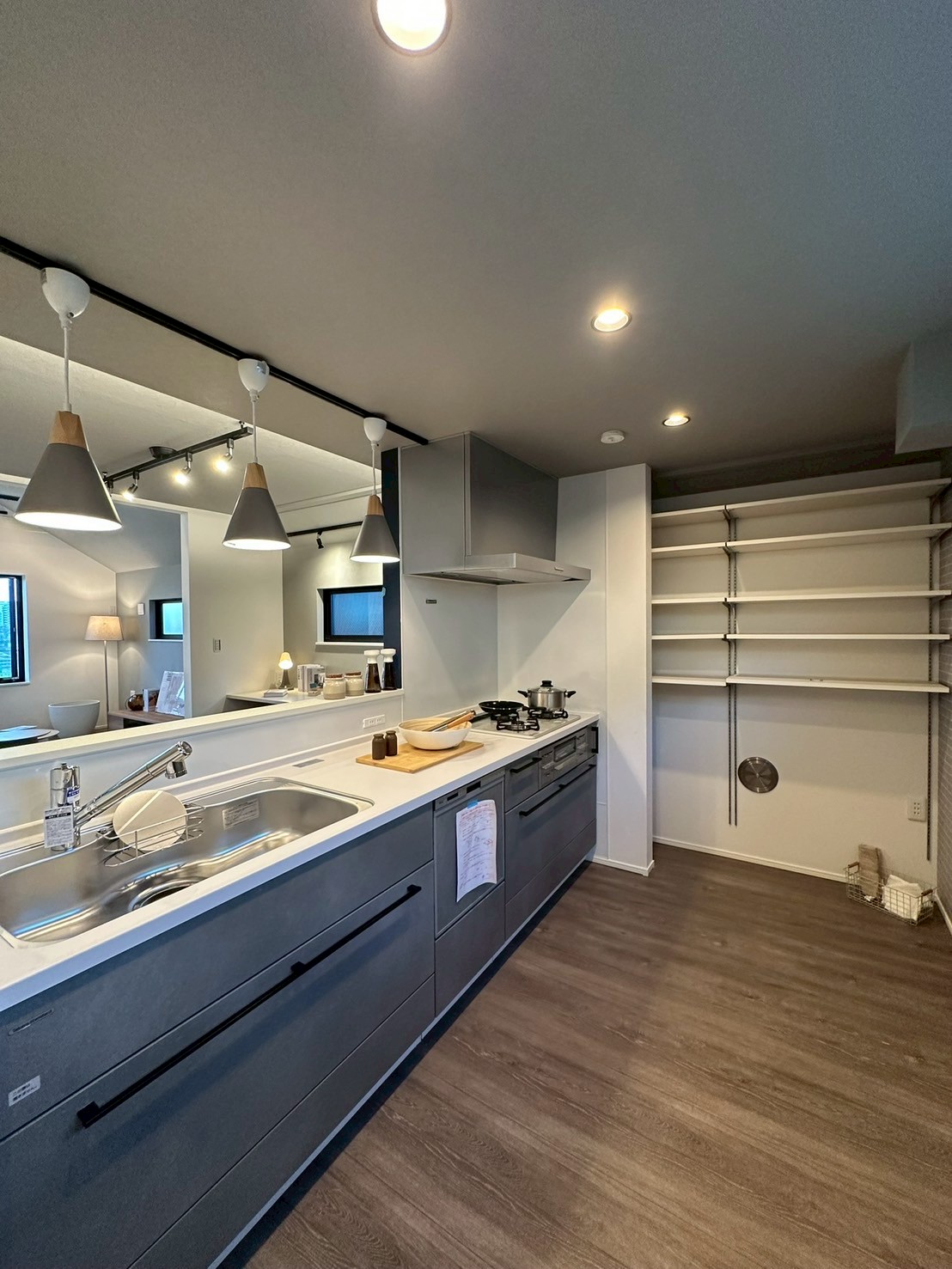KITCHEN／キッチン